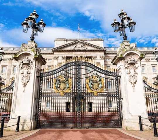 Buckingham Palace skip-the-line tour with Changing of the Guard