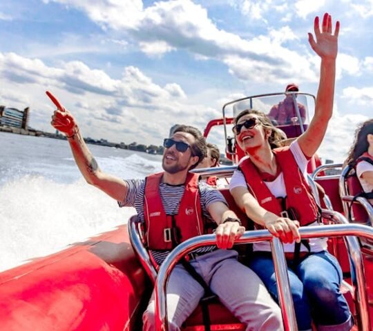 Thames Rockets Break the Barrier speedboat ride